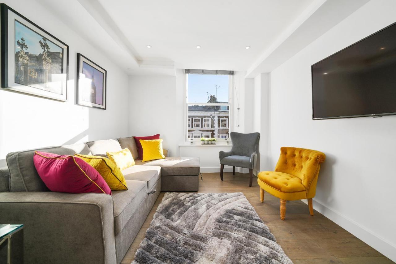 콜링엄 프라임 아파트먼트 런던 외부 사진 A living room in a serviced apartment in London