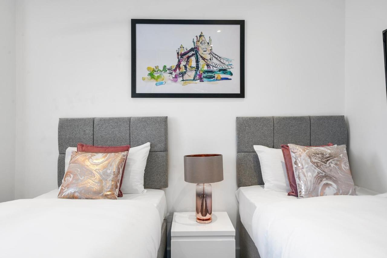 콜링엄 프라임 아파트먼트 런던 외부 사진 A bedroom at the hotel