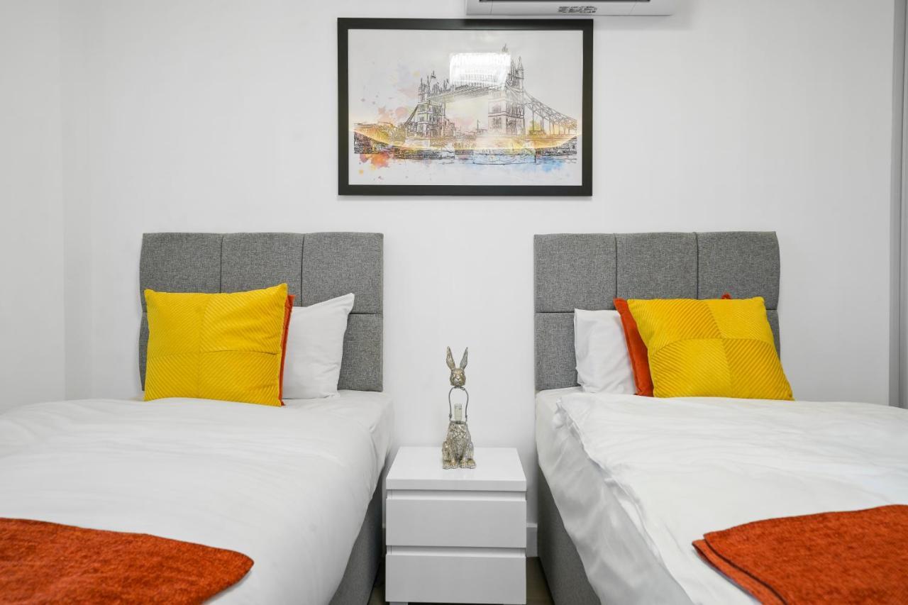 콜링엄 프라임 아파트먼트 런던 외부 사진 A bedroom at the hotel